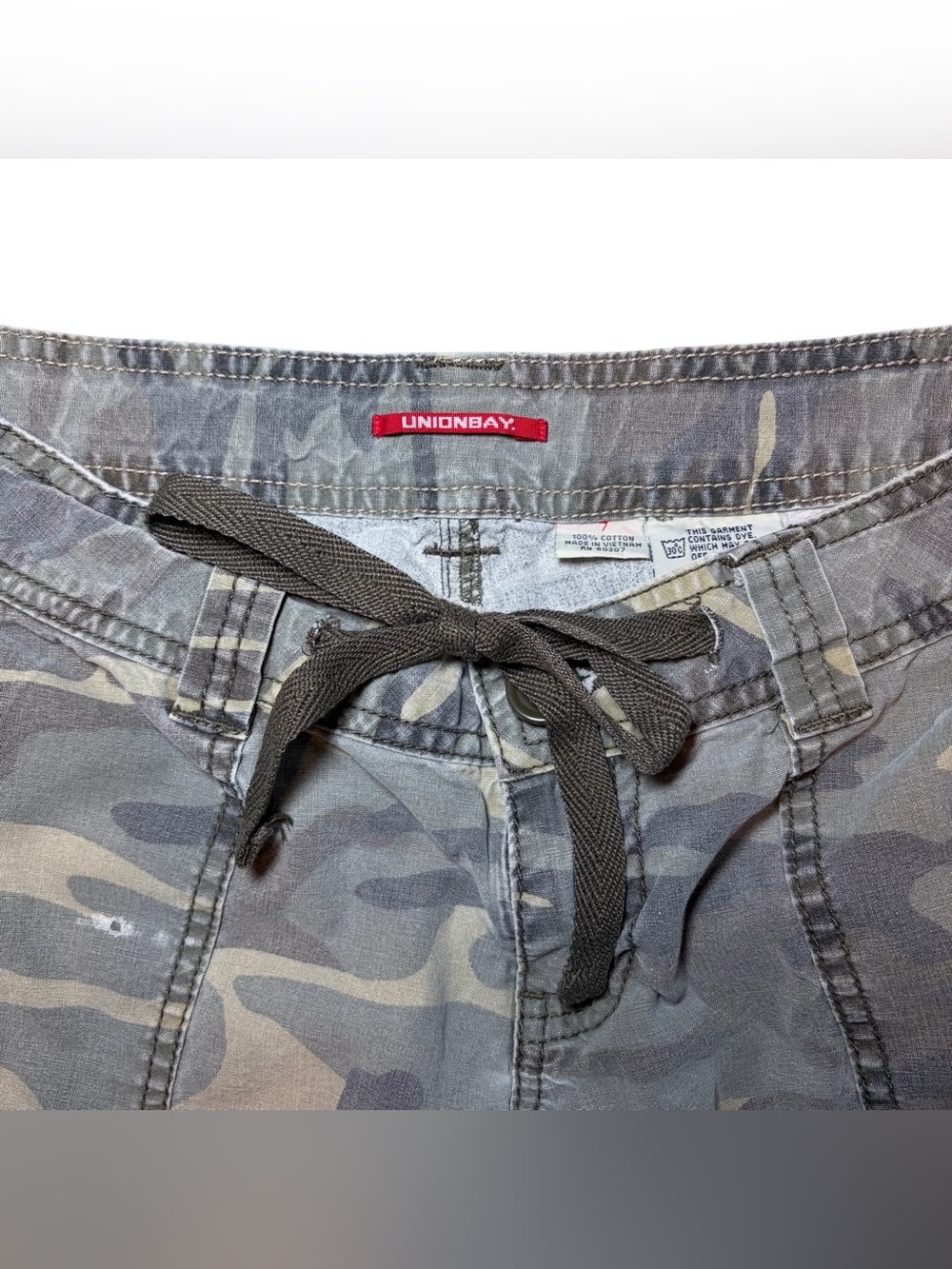 Y2K Union Bay Low Rise Camo Cargo Utility Shorts Women’s 7 - Picture 3 of 5